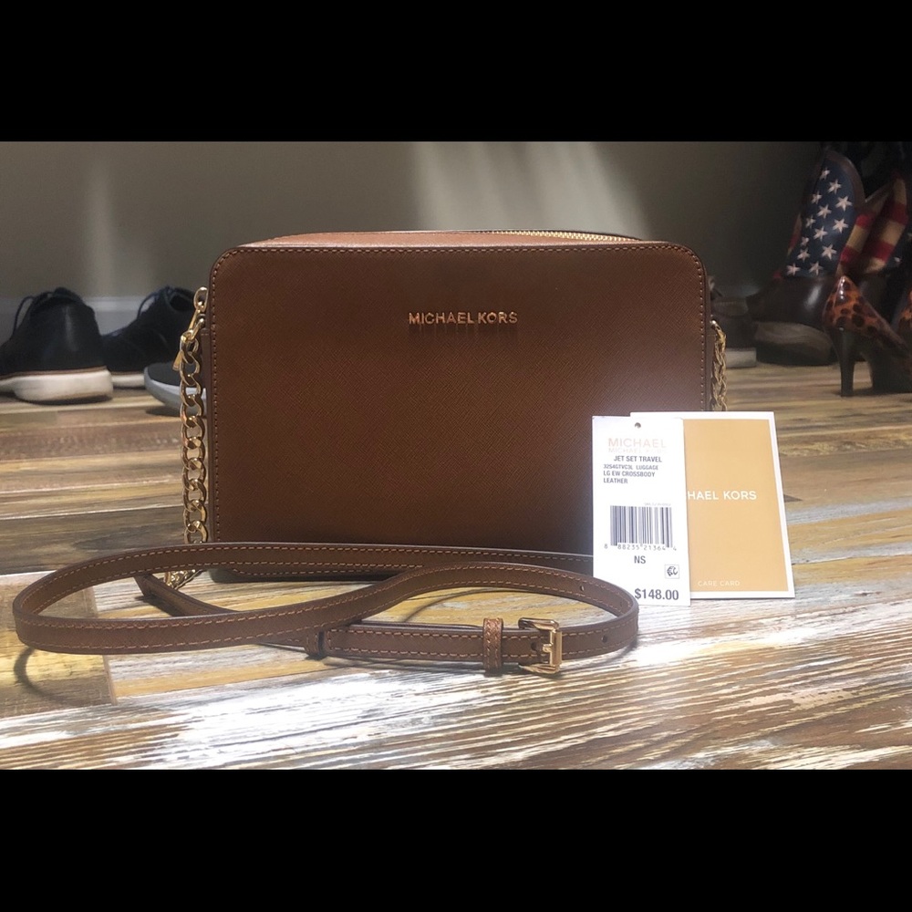 Michael Kors Jet Set Travel Crossbody